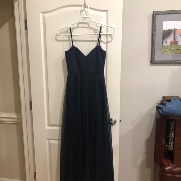 Formal gown - Picture 2 of 5